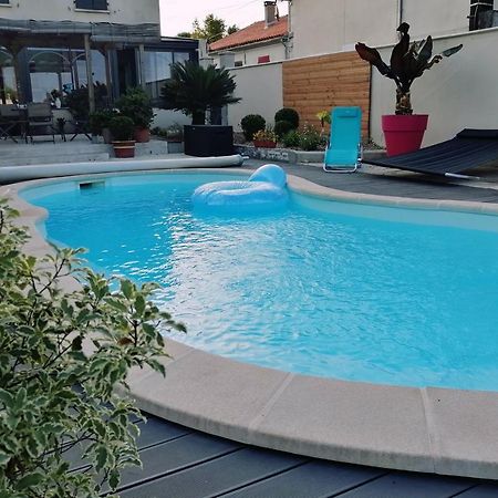 Appartement La croix landolle à Châteaubernard Extérieur photo